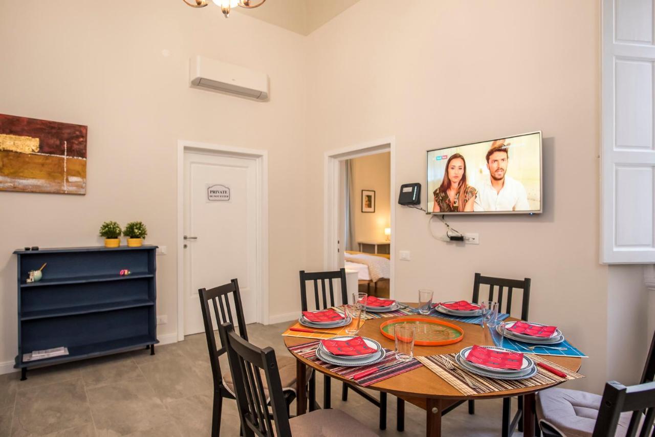 Ariento Apartment - Heart Of Флоренция Экстерьер фото