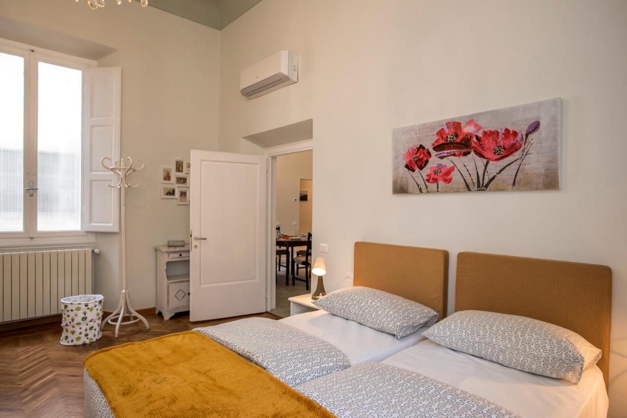 Ariento Apartment - Heart Of Флоренция Экстерьер фото